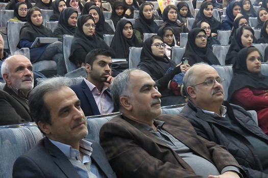  این مراسم با حضور ریاست دانشگاه،مدیرکل سیاسی استانداری گلستان، معاونت فرهنگی و دانشجویی، مسئول دفتر نهاد مقام معظم رهبری، معاونین، اساتید و اعضای هیات علمی، کارکنان و حدود 700 نفر از دانشجویان دانشگاه در سالن آمفی تئاتر دانشکده پزشکی مجموعه آموزشی فلسفی برگزار گردید